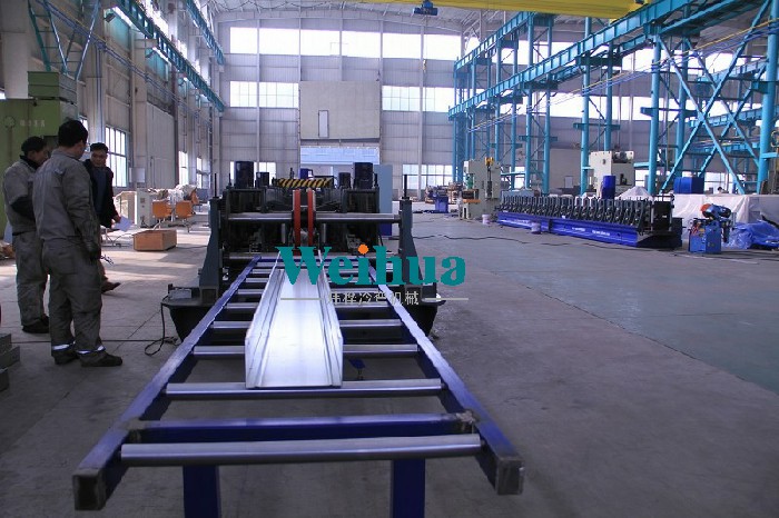 電纜橋架成型機 510_3572787954_IMG_0030.jpg