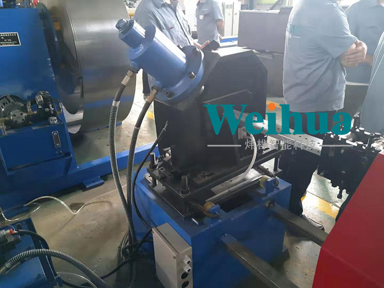 C型材生產設備 C型材生產設備